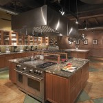 Brown kitchens color provides warmth and comfort equipped with the peninsula Brown kitchens color provides warmth and comfort equipped with the peninsula