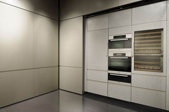 Giorgio Armani Calyx kitchens with long modern lines and bold flat accent