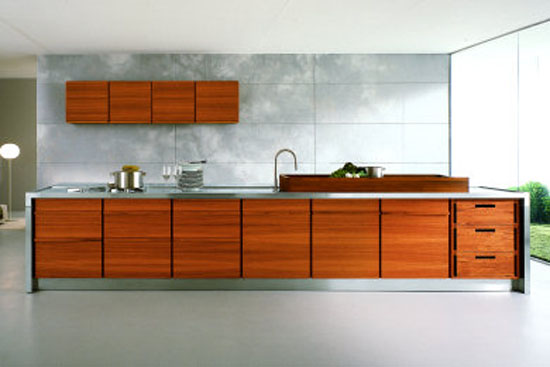 Water resistant kitchen with classic recessed sink or a fabulous teak sink