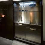 black kitchens furniture with amazing lacquered wood finish Casa fendi kitchen studio