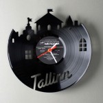 kitchens wall clocks designs ideas use Vinyl records clocks of many unique shapes