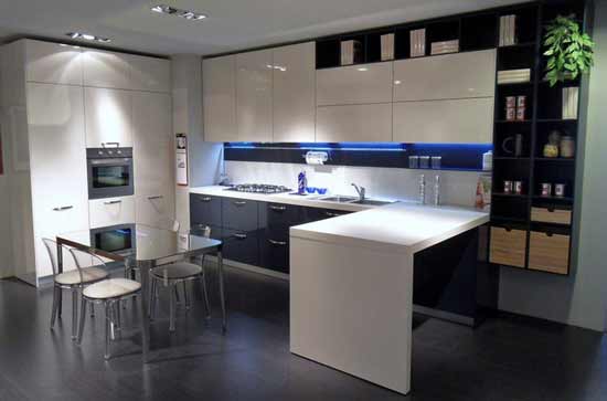 Modern Italy kitchen design with simple and attractive lighting