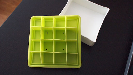 plastic ice cube trays Buzbox review is very simple ideas