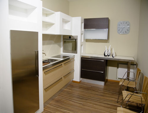 white kitchen in small kitchen design